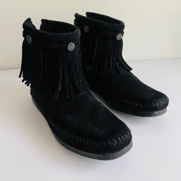 Minnetonka Black Suede Ankle Boots Size 7.5 - Picture 1 of 9